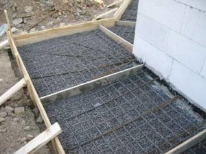 Виконання вимощення із застосуванням бетонного розчину вимагає дотримання правильної рецептури їх приготування